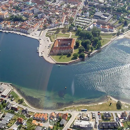 4 Person In S Nderborg *